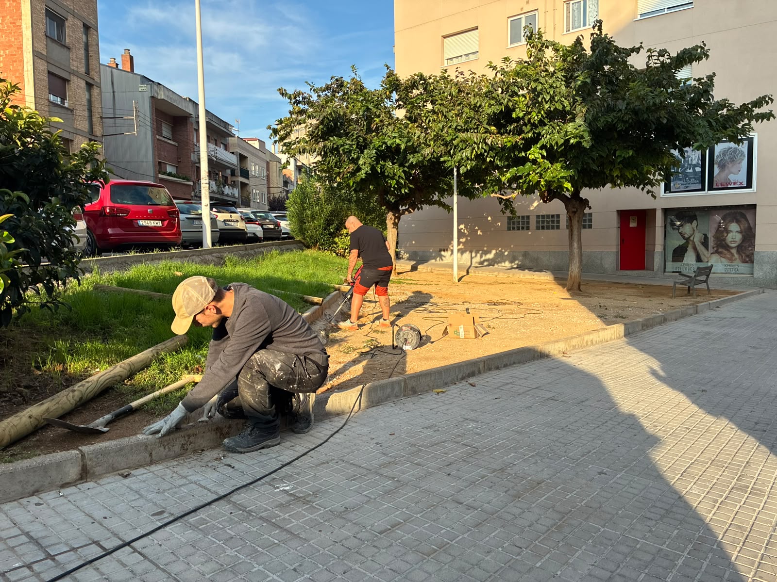 Imatge de la notícia: Comença la rehabilitació de cinc espais d’esbarjo per a gossos